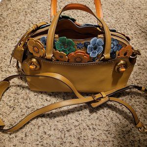 Coach tea rose Outlaw  *Price Firm*